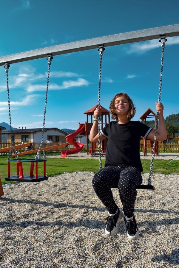 Rezort Zvernica Vlachy - Family & Fun Buitenkant foto